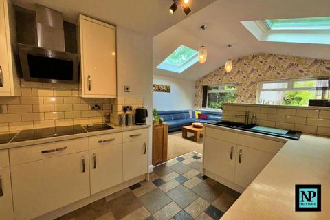 4 bedroom semi-detached house to rent, Napier, Tamworth, B77