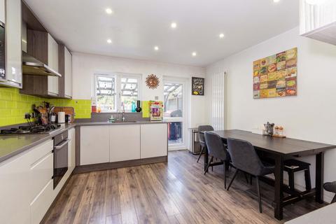 3 bedroom townhouse for sale, Hunstanton Close, Colnbrook SL3