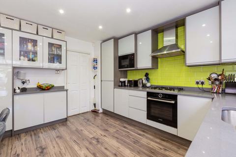 3 bedroom townhouse for sale, Hunstanton Close, Colnbrook SL3