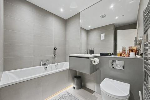 2 bedroom flat for sale, 53 LONG DRIVE, RUISLIP HA4