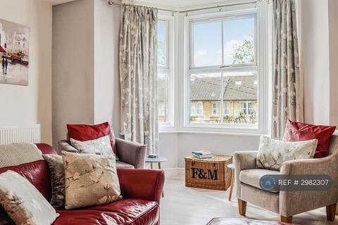 1 bedroom flat to rent, Trowbridge Road, Bradford-On-Avon, BA15