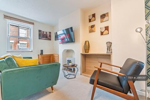 2 bedroom terraced house to rent, Bridge St, Oxford, OX2