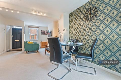 2 bedroom terraced house to rent, Bridge St, Oxford, OX2