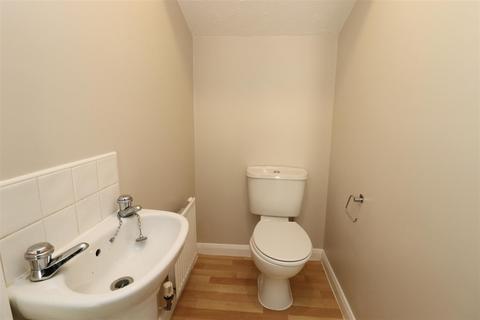 3 bedroom end of terrace house to rent, Rees Close, Market Weighton, York