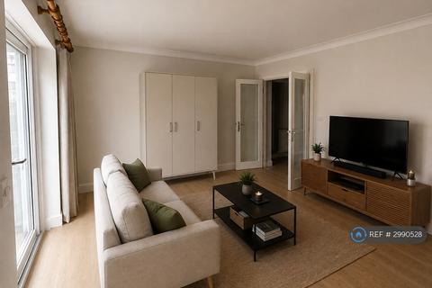 undefined, Bath Road, London, TW5