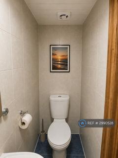undefined, Bath Road, London, TW5