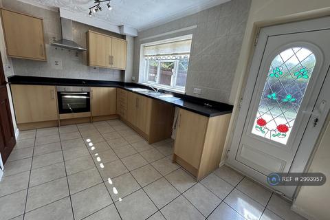 3 bedroom terraced house to rent, Westerdale Grove, Hull, HU9