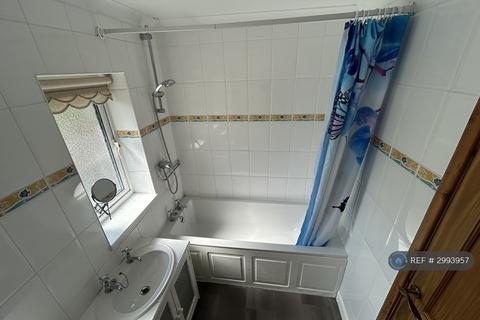 3 bedroom terraced house to rent, Westerdale Grove, Hull, HU9