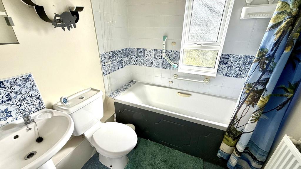 House in Sheffield, South Yorkshire - View 4