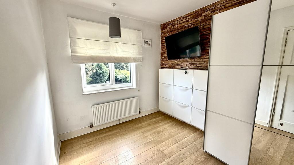House in Sheffield, South Yorkshire - View 5