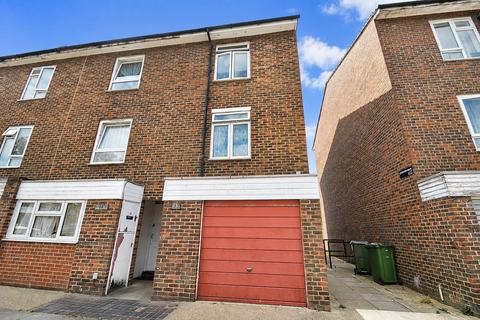 Kempt Street, London