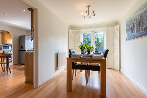 4 bedroom detached house for sale, Allens Mead, Gravesend, Kent, DA12 2JB