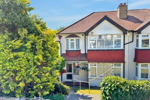 St. Andrews Road, Coulsdon CR5