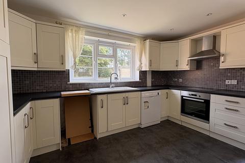 3 bedroom semi-detached house for sale, Queensway, Melton Mowbray