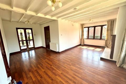 2 bedroom bungalow to rent, Tun Lane, South Hiendley, BARNSLEY