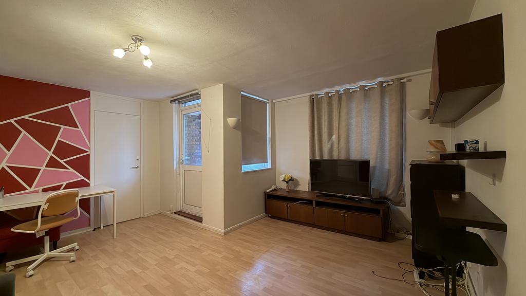 House in London - View 3