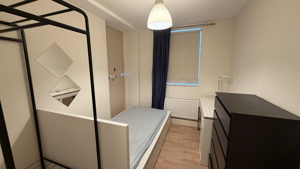 House in London - View 4