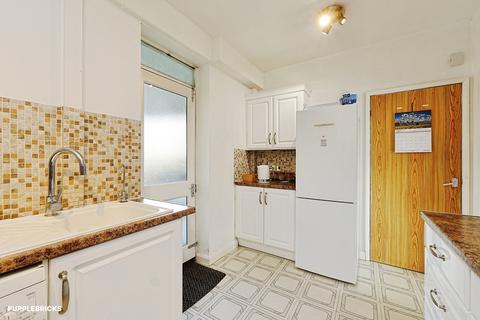 undefined, Alnwick Road, London, SE12