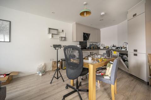 2 bedroom flat to rent, New Willow House, Stratford, London, E13