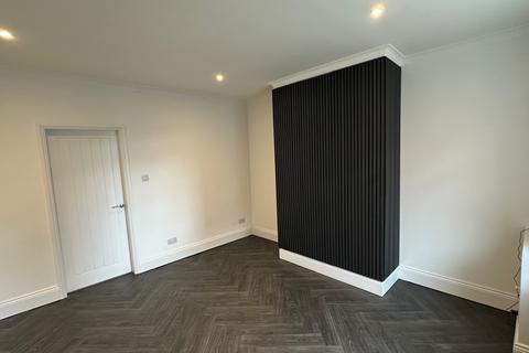 2 bedroom house to rent, Pearsons Field, Wombwell, BARNSLEY