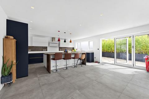 4 bedroom detached house for sale, Beverley Grove, Farlington