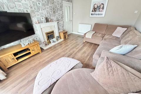 3 bedroom semi-detached house for sale, Dale Drive, Great Sutton