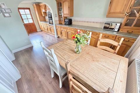 3 bedroom semi-detached house for sale, Dale Drive, Great Sutton