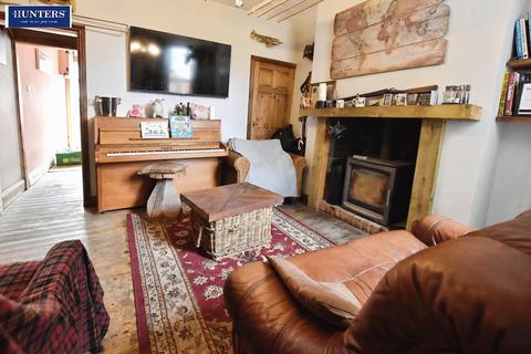 2 bedroom terraced house for sale, North Parade, Scunthorpe