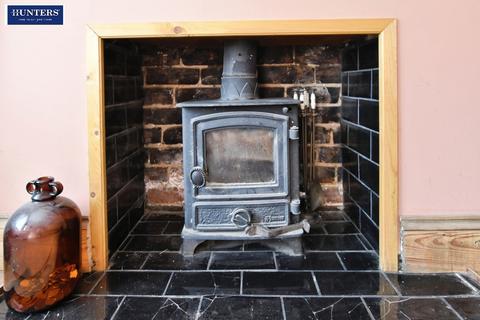 2 bedroom terraced house for sale, North Parade, Scunthorpe