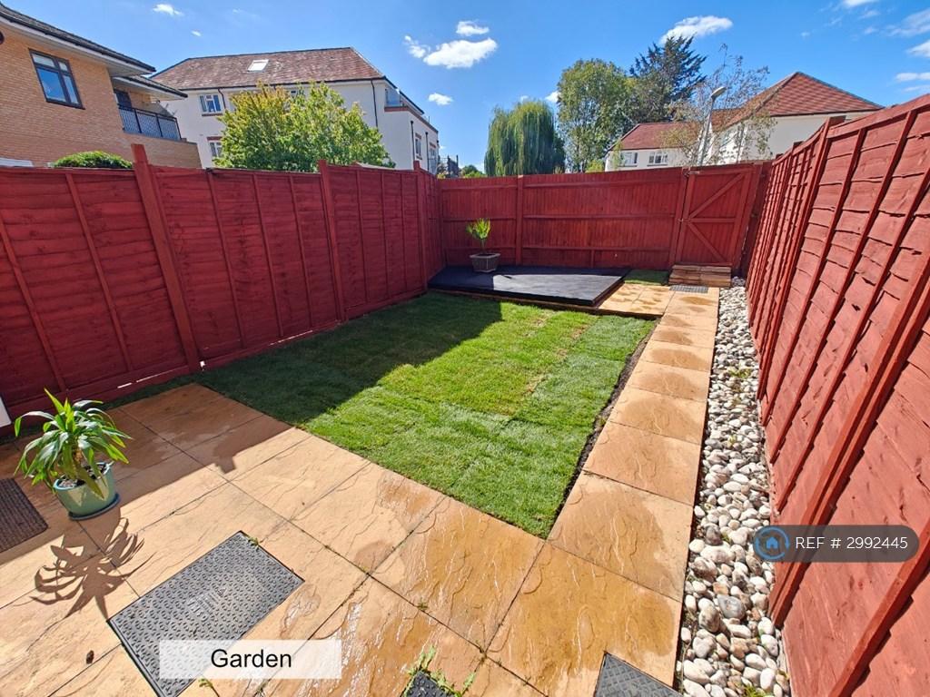 House in Epsom - View 2
