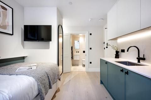Studio to rent, Kensington Gardens Square, 32-33, London W2