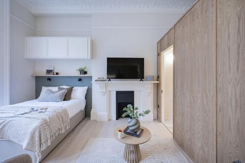 Studio to rent, 32-33 Kensington Gardens Square, London W2