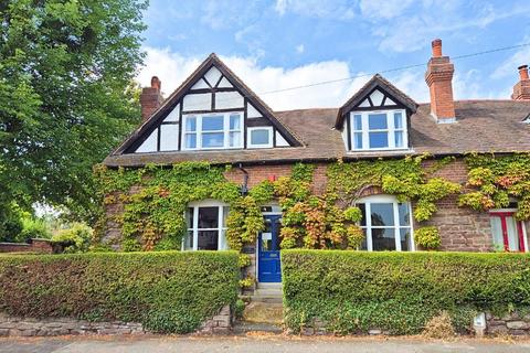 South Street, Leominster, Herefordshire, HR6 8JN
