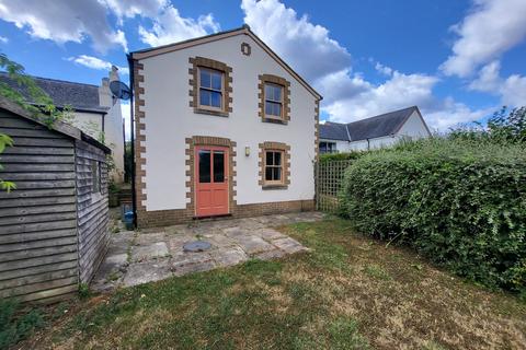 3 bedroom detached house to rent, The Coach House, Llandenny, Usk