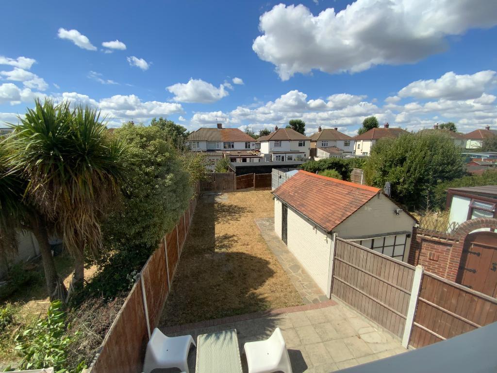REAR GARDEN approx 55ft