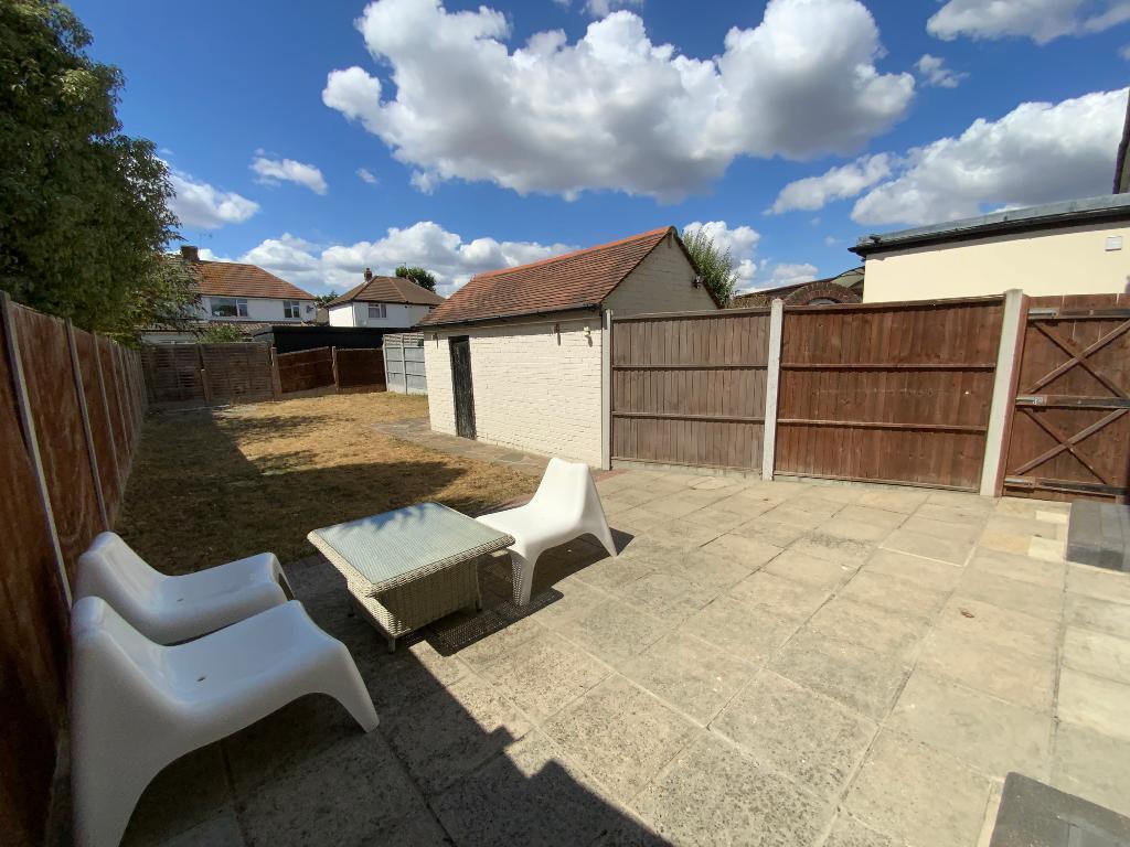 REAR GARDEN approx 55ft
