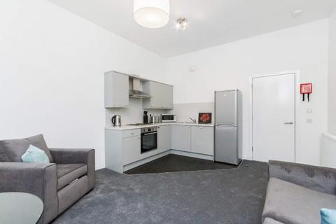 undefined, Duke Street, Dennistoun, Glasgow, G31