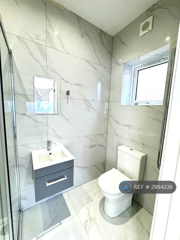 Apartment in Harrow - View 5