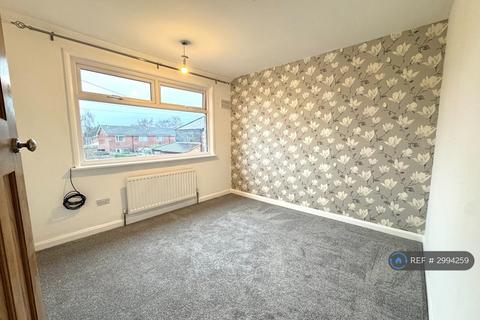 3 bedroom semi-detached house to rent, Newcastle Street, Crewe, CW1