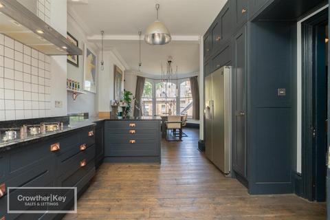 3 bedroom maisonette for sale, Hartington Road, Buxton