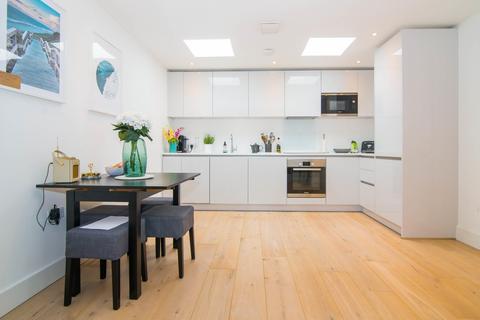 2 bedroom flat to rent, Bardolph Road, Richmond TW9