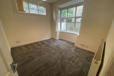 2 bedroom apartment to rent, Flat 2, Alexandra Court, Scott Lidget Road, Stoke-on Trent, ST6