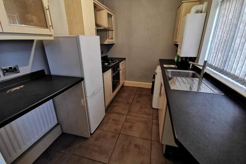 2 bedroom apartment to rent, Flat 2, Alexandra Court, Scott Lidget Road, Stoke-on Trent, ST6