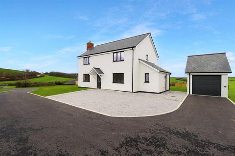 4 bedroom detached house to rent, Frithelstock, Torrington, EX38