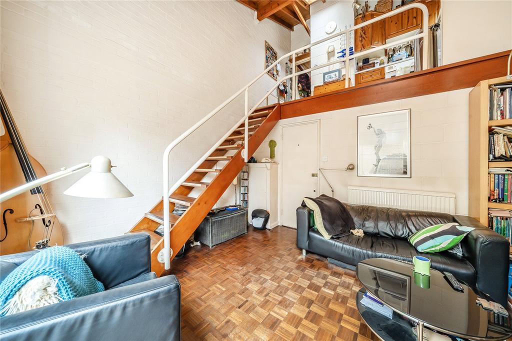 Reception/Mezzanine