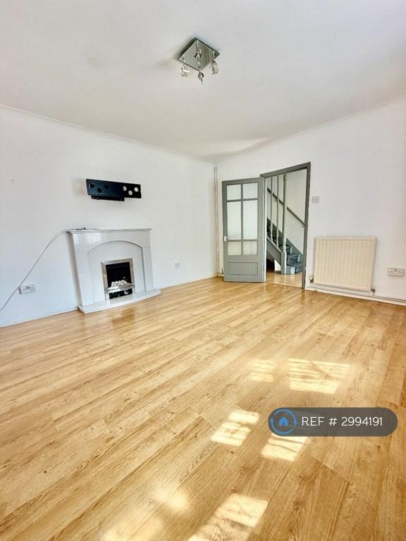 House in Romford - View 3