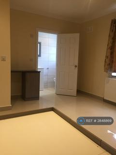 undefined, Clifford Road, Hounslow, TW4