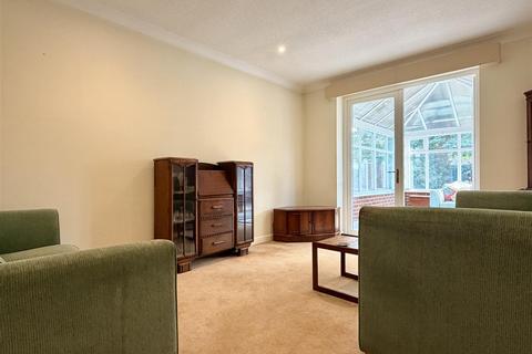 2 bedroom detached bungalow for sale, St. Marys Crescent, Tickhill, Doncaster