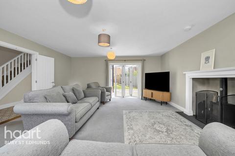 4 bedroom detached house for sale, Honeywood Grove, Norton, Bury St Edmunds