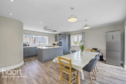 4 bedroom detached house for sale, Honeywood Grove, Norton, Bury St Edmunds
